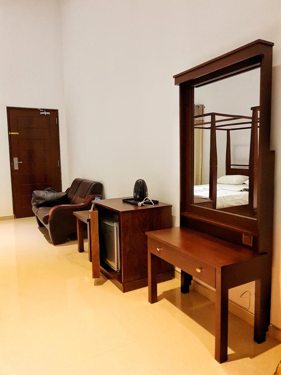 Livinya Holiday Resort 카타라가마 외부 사진