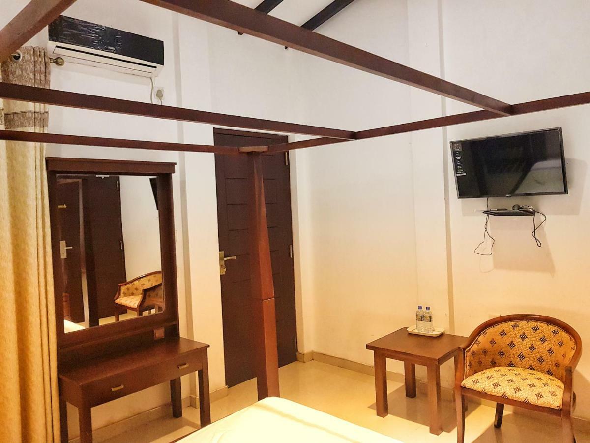 Livinya Holiday Resort 카타라가마 외부 사진